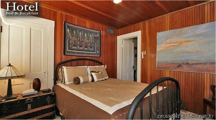 Avenue Hotel Bed And Breakfast Маниту-Спрингс Номер фото
