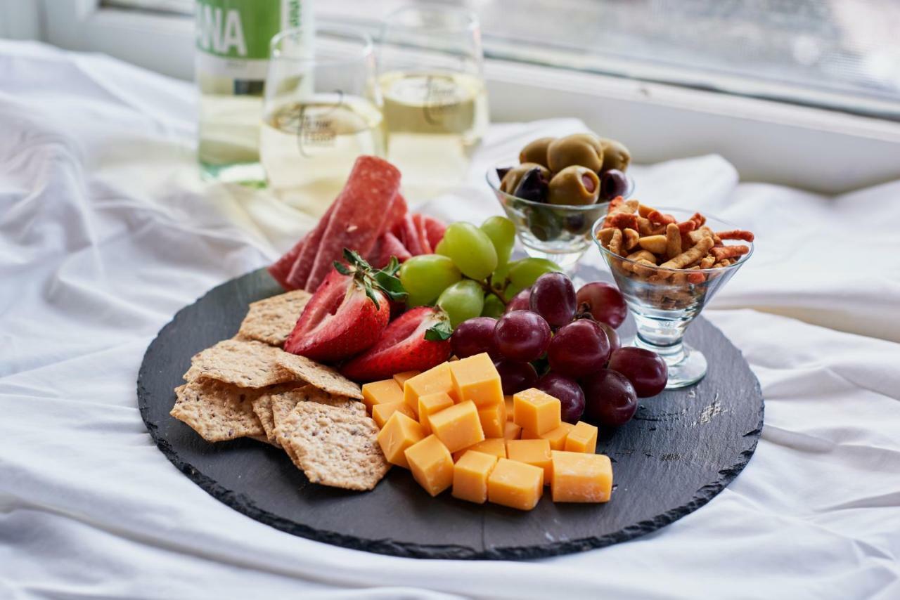 Avenue Hotel Bed And Breakfast Маниту-Спрингс Экстерьер фото